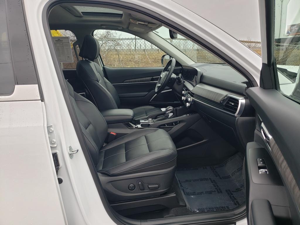 used 2024 Kia Telluride car, priced at $37,592