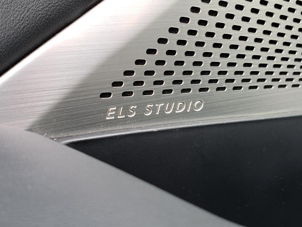 used 2023 Acura MDX car, priced at $42,881