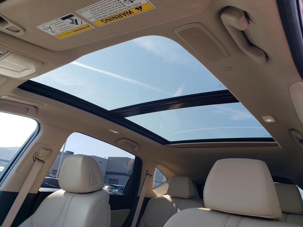 used 2020 Acura RDX car, priced at $28,971