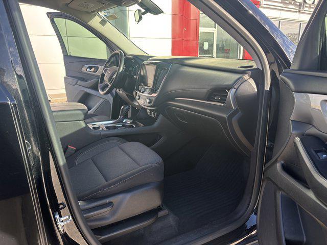 used 2020 Chevrolet Traverse car, priced at $22,990