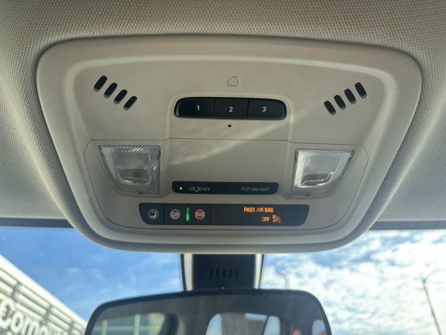 used 2020 Chevrolet Traverse car, priced at $22,990