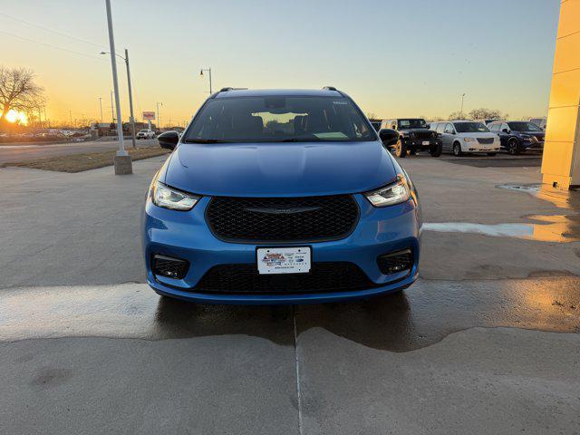 new 2026 Chrysler Pacifica car, priced at $53,220