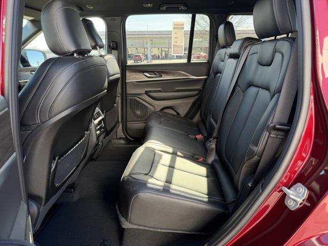 new 2025 Jeep Grand Cherokee car, priced at $47,495