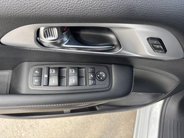 new 2026 Chrysler Pacifica car, priced at $55,375