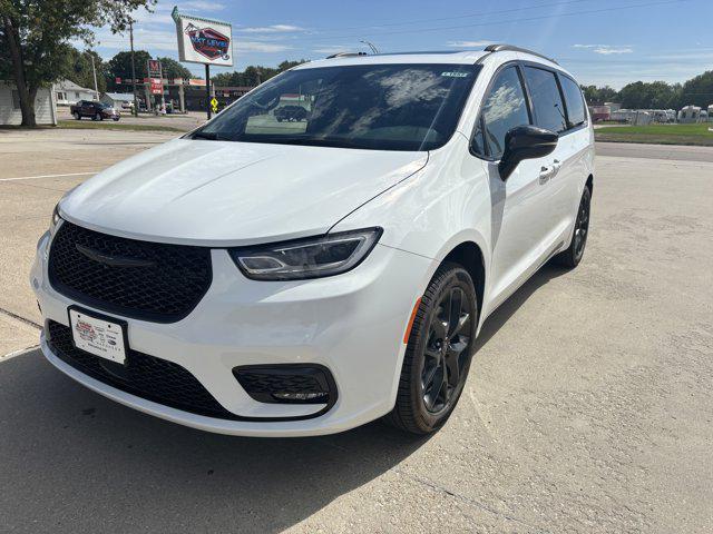 new 2026 Chrysler Pacifica car, priced at $55,375