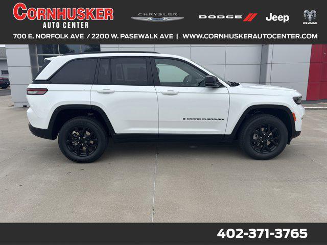 new 2025 Jeep Grand Cherokee car, priced at $46,135
