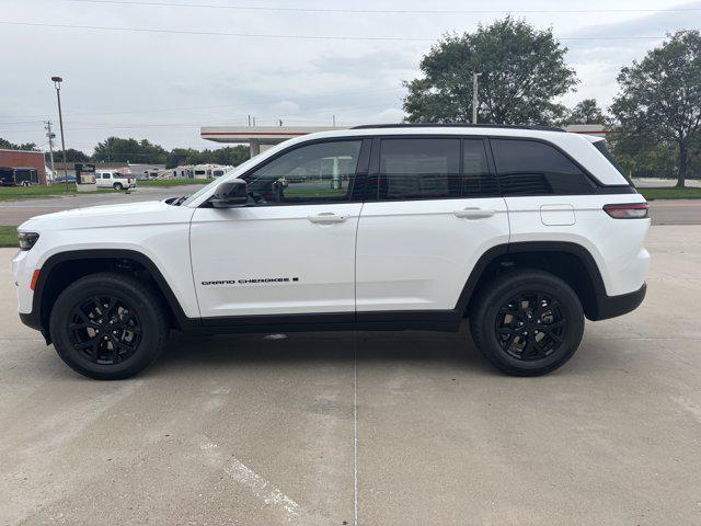 new 2025 Jeep Grand Cherokee car, priced at $46,135