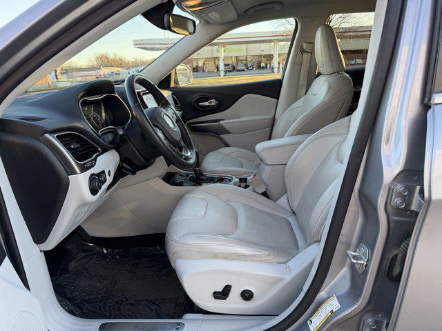 used 2019 Jeep Cherokee car, priced at $18,990
