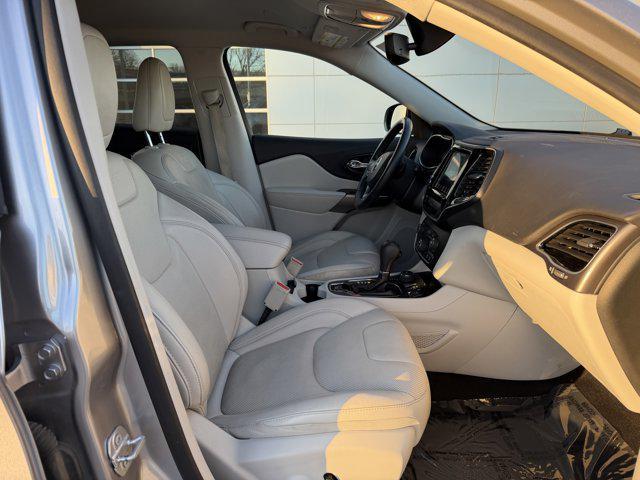 used 2019 Jeep Cherokee car, priced at $18,990