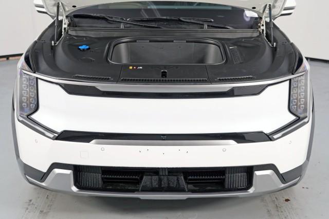 used 2024 Kia EV9 car, priced at $35,500
