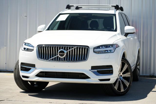 used 2023 Volvo XC90 Recharge Plug-In Hybrid car, priced at $37,000