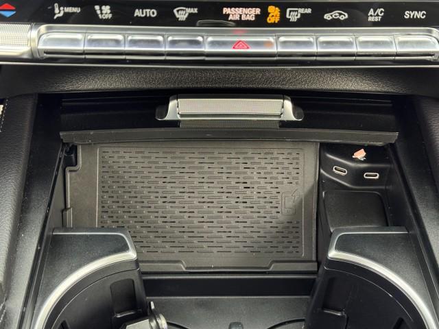 Mercedes-Benz GLS view 38