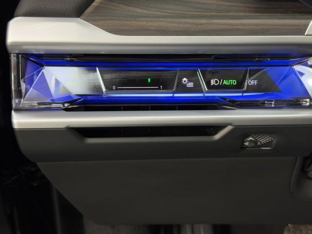 used 2024 BMW i7 car, priced at $58,750