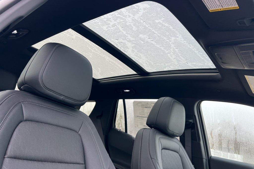 new 2026 Chevrolet Equinox car, priced at $33,030