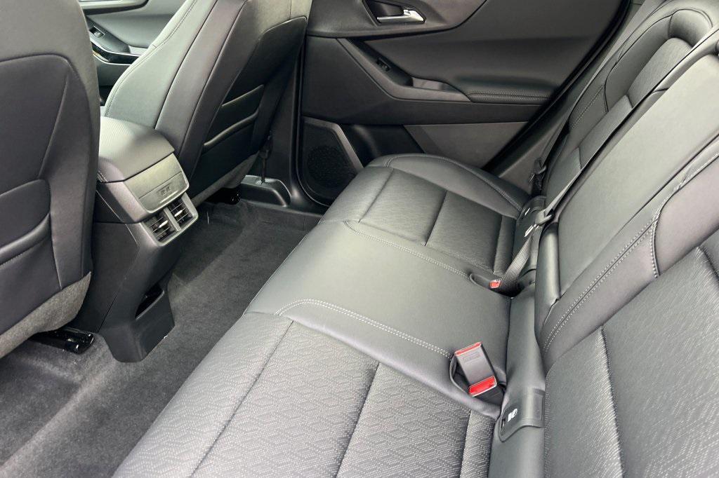 new 2026 Chevrolet Equinox car, priced at $33,030