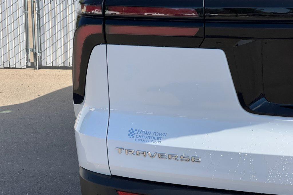 new 2026 Chevrolet Traverse car, priced at $40,920