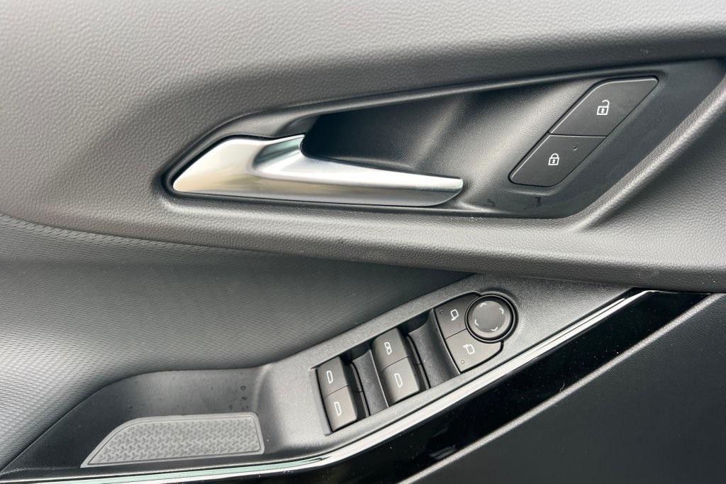 new 2026 Chevrolet Equinox car, priced at $32,735