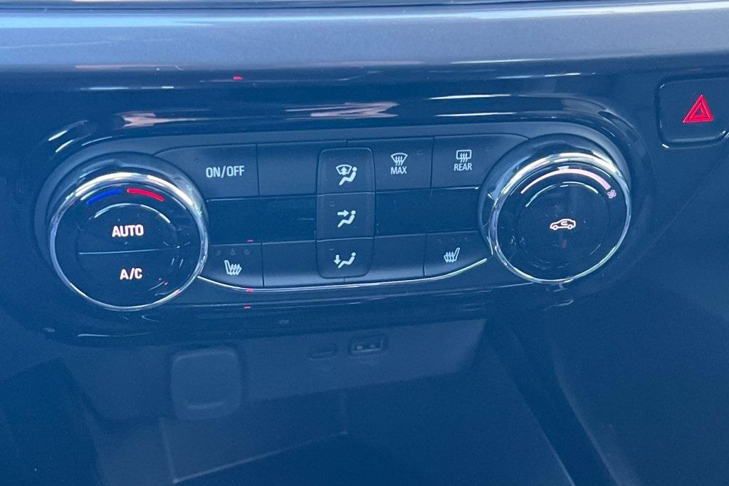 new 2026 Chevrolet Trax car, priced at $25,662