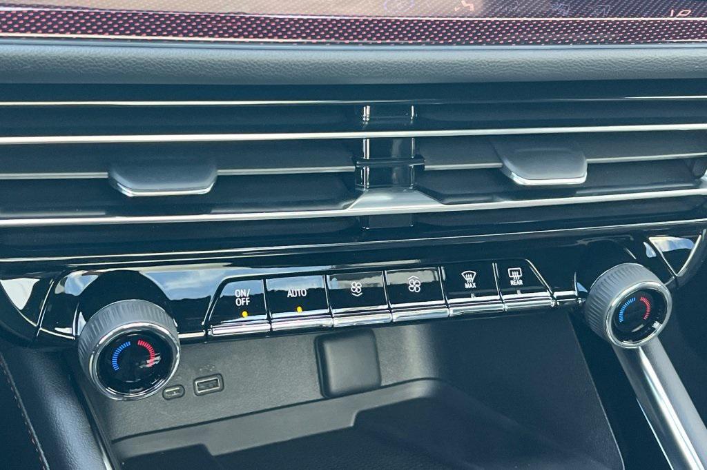 new 2026 Chevrolet Traverse car, priced at $58,790