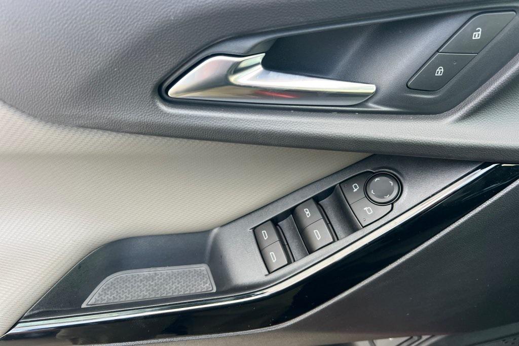 new 2026 Chevrolet Equinox car, priced at $33,080