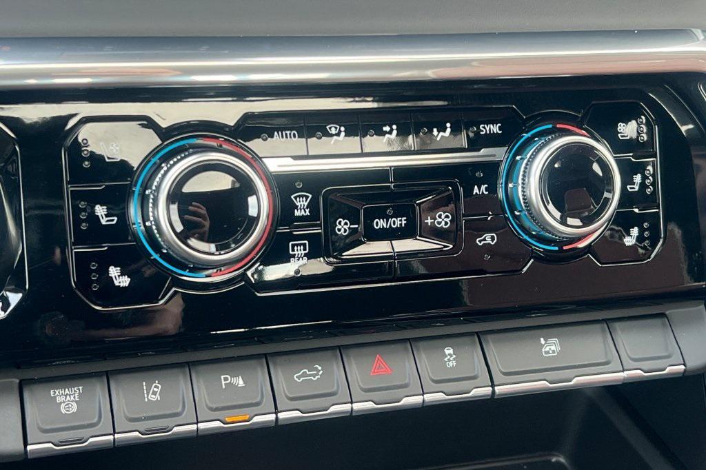 new 2026 GMC Sierra 3500 car, priced at $99,984