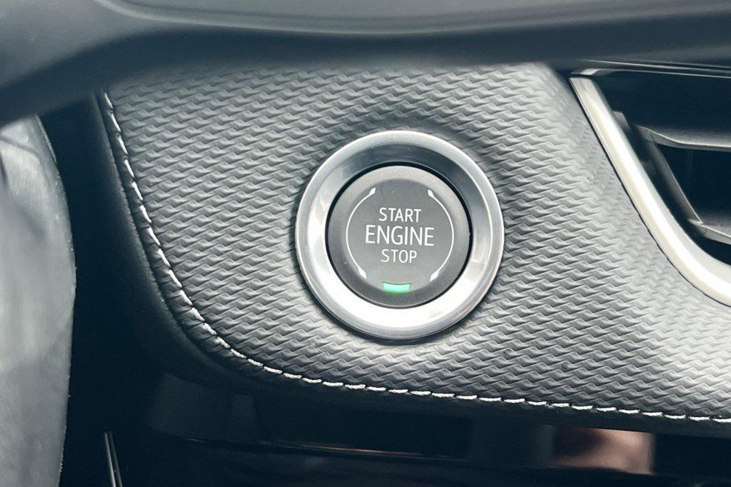 new 2026 Chevrolet Equinox car, priced at $33,485