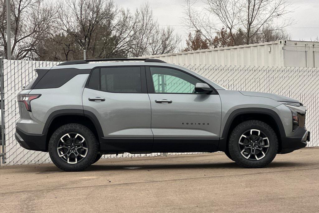 new 2026 Chevrolet Equinox car, priced at $32,395