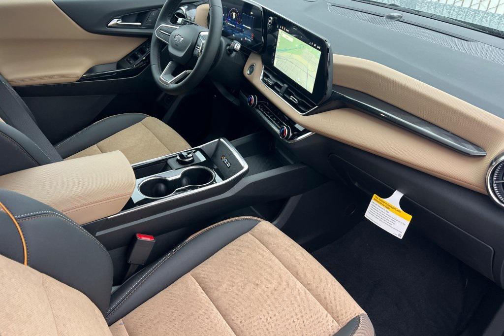 new 2026 Chevrolet Equinox car, priced at $32,395