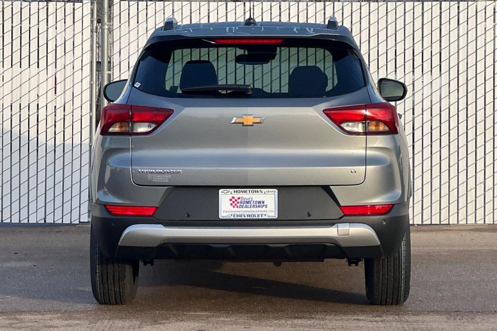 new 2026 Chevrolet TrailBlazer car, priced at $27,527