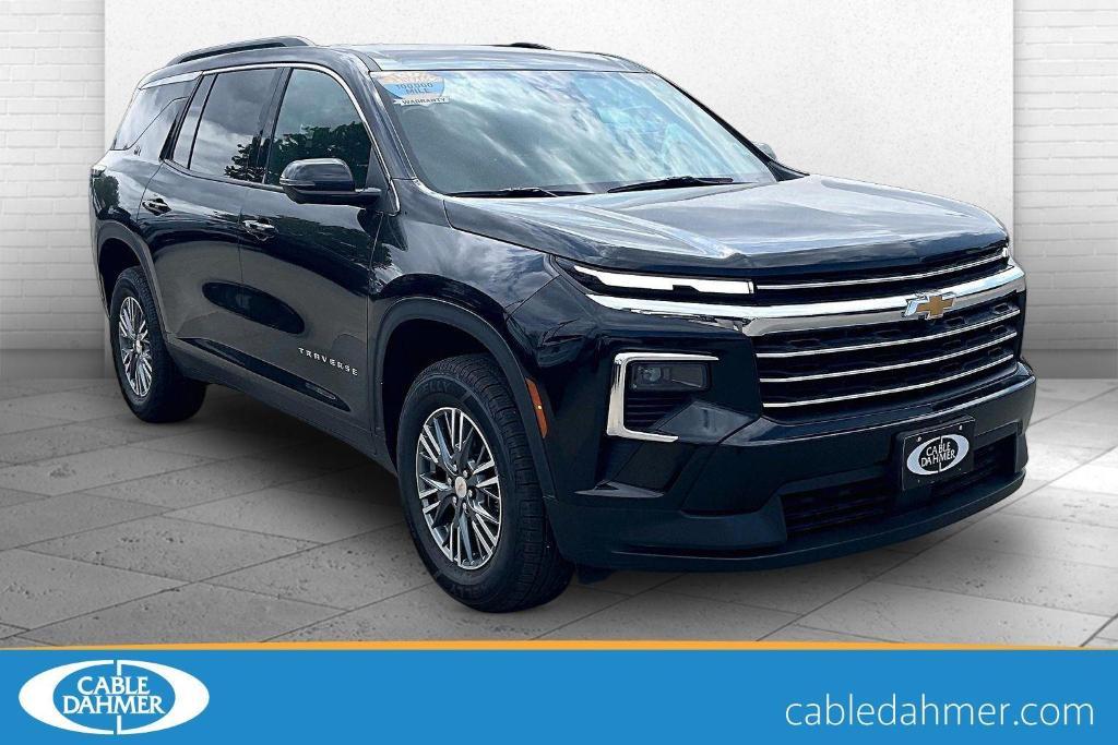 used 2024 Chevrolet Traverse car, priced at $32,500