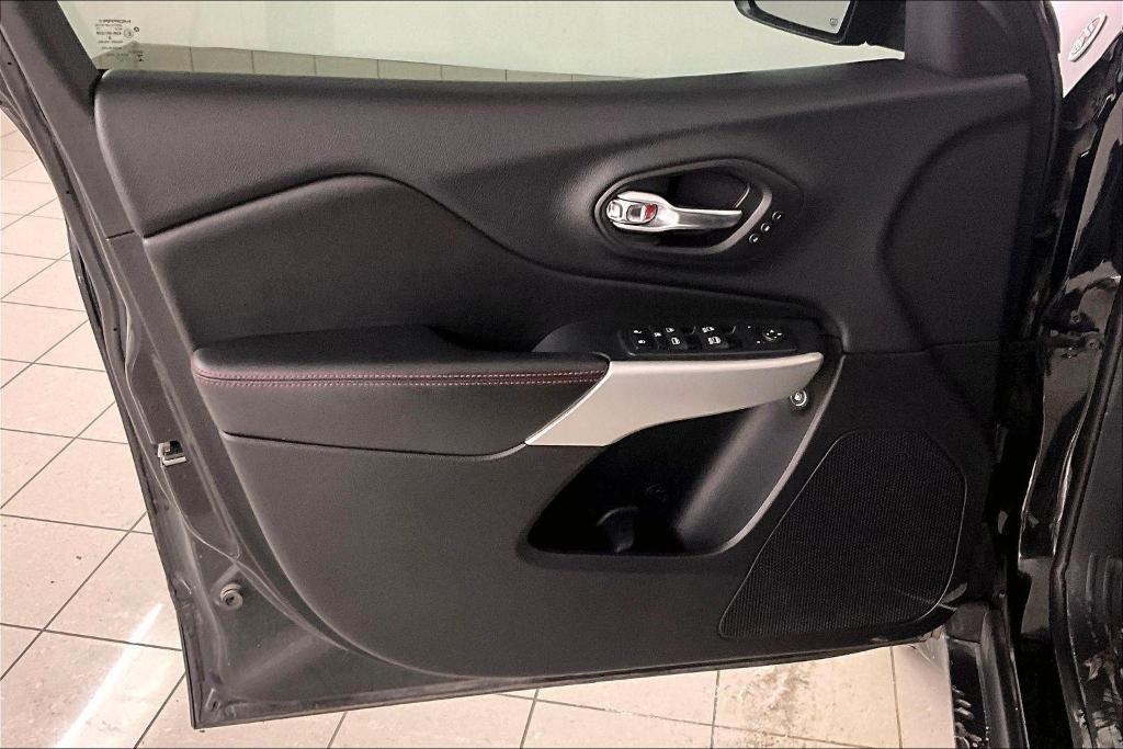 used 2017 Jeep Cherokee car, priced at $12,998