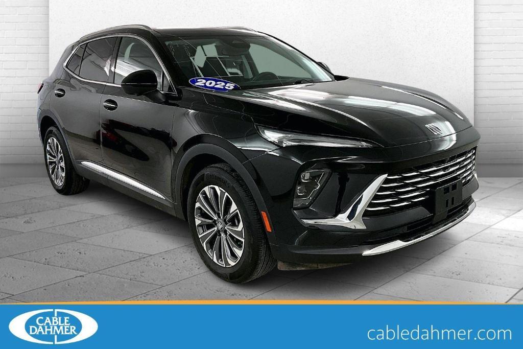 used 2025 Buick Envision car, priced at $22,800