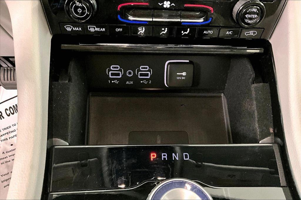 used 2022 Jeep Grand Cherokee car, priced at $35,000