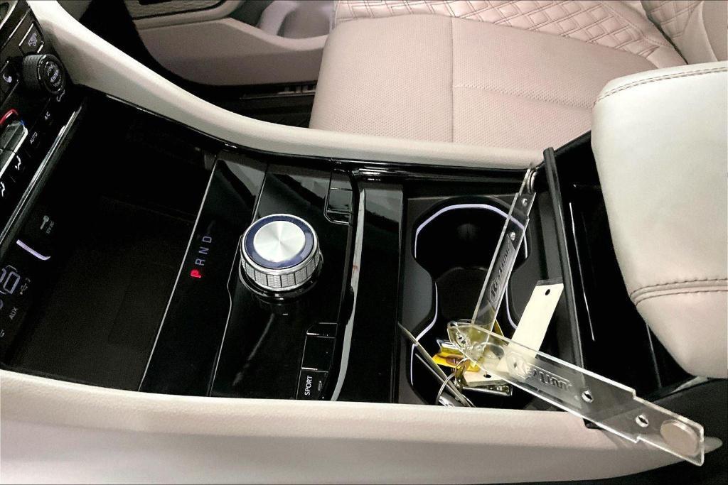 used 2022 Jeep Grand Cherokee car, priced at $35,000