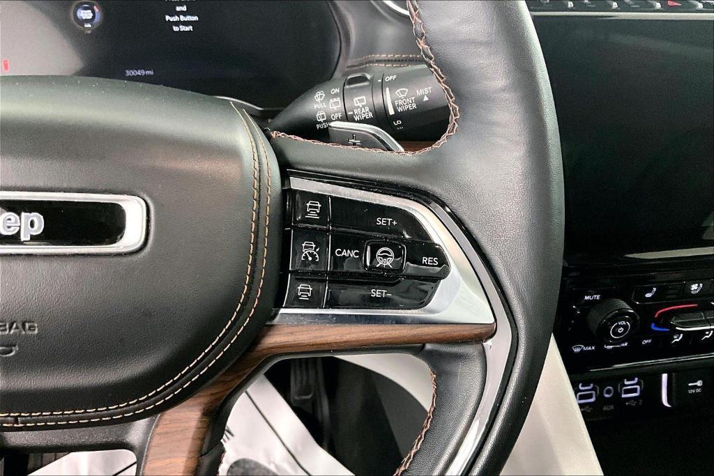 used 2022 Jeep Grand Cherokee car, priced at $35,000