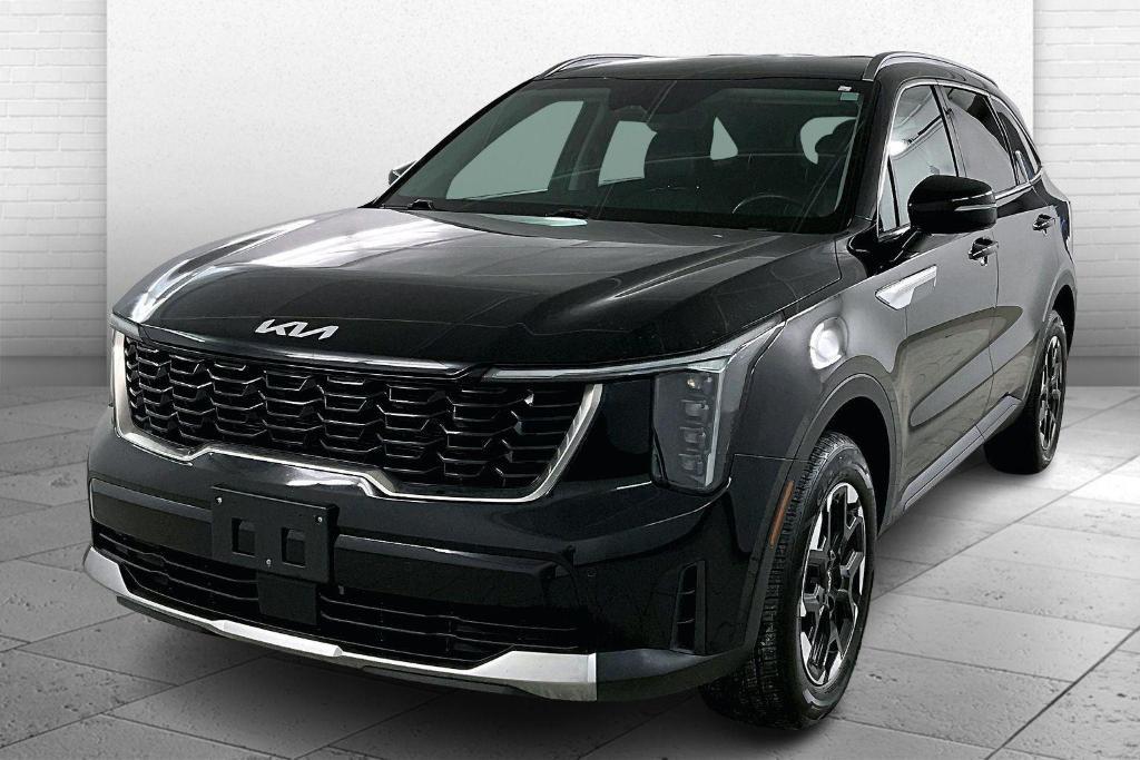 used 2024 Kia Sorento car, priced at $24,900