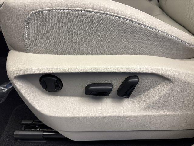 new 2026 Volkswagen Atlas car, priced at $43,998