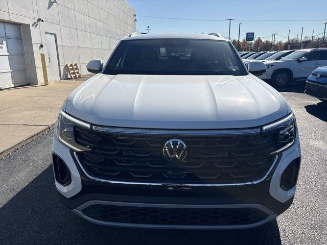 new 2026 Volkswagen Atlas Cross Sport car, priced at $43,498