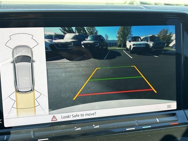 new 2026 Volkswagen Atlas car, priced at $45,422