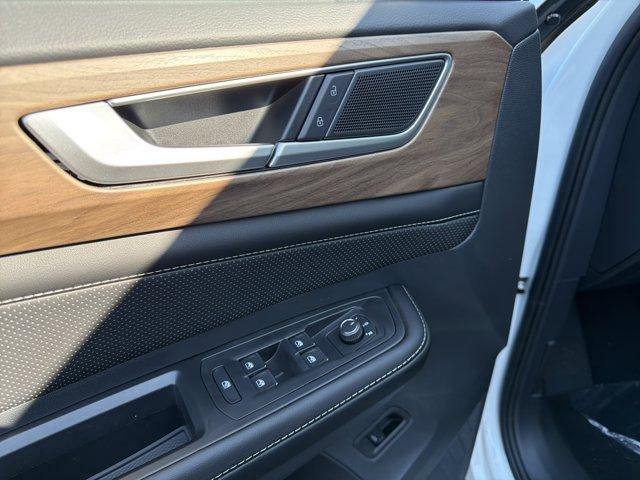 new 2026 Volkswagen Atlas car, priced at $43,898