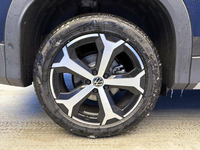 new 2026 Volkswagen Tiguan car, priced at $35,733