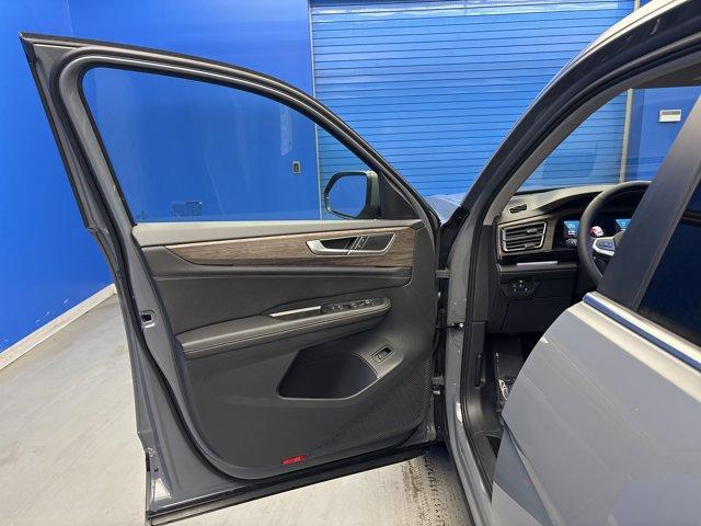 new 2026 Volkswagen Atlas car, priced at $47,998