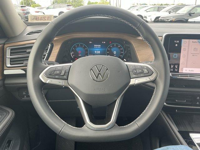 new 2026 Volkswagen Atlas car, priced at $44,324