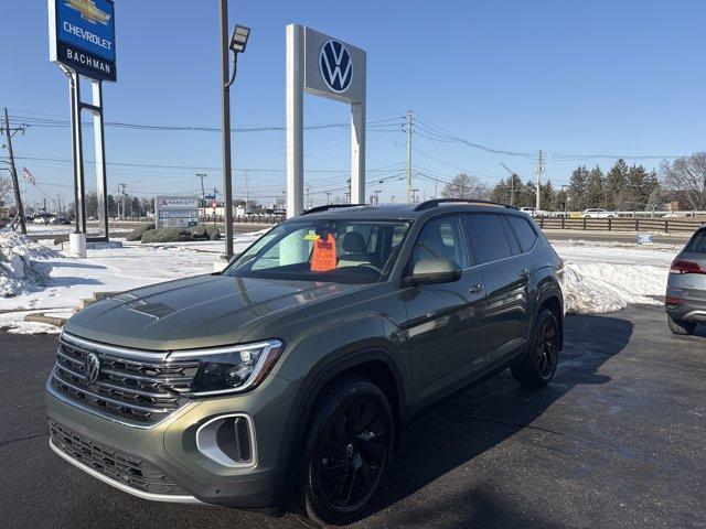 used 2026 Volkswagen Atlas car, priced at $41,998
