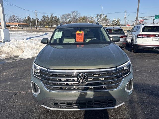 used 2026 Volkswagen Atlas car, priced at $41,998