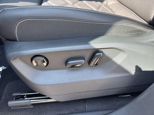 new 2026 Volkswagen Atlas car, priced at $45,727