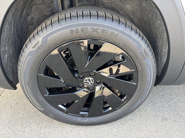 new 2026 Volkswagen Atlas car, priced at $45,727