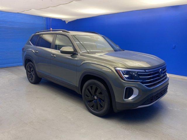 new 2026 Volkswagen Atlas car, priced at $42,698