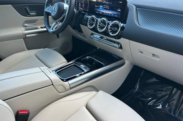 used 2025 Mercedes-Benz GLA 250 car, priced at $37,999