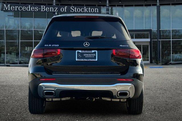 new 2026 Mercedes-Benz GLB 250 car, priced at $48,305
